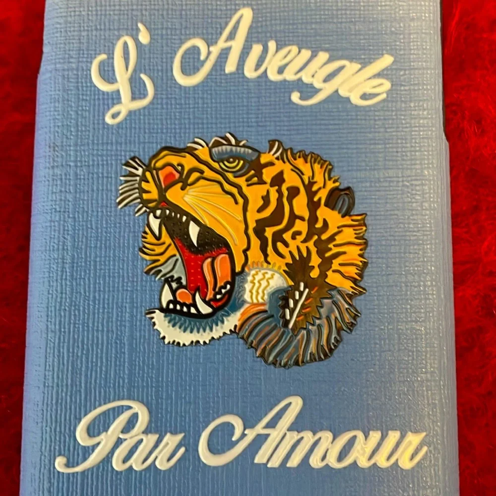 AUTHENTIC GUCCI LIMITED EDITION SUPREME L'AVEUGLE PAR AMOUR BLUE IPHONE 7 CASE
